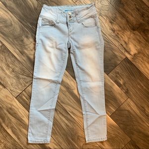 YMI Wanna Betta Butt | Capris Jrs 3 Light Blue